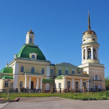 Свято-Троицкий кафедральный собор в горо