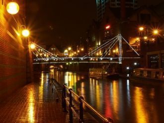 Ночные улицы Бирмингем, Великобритания.