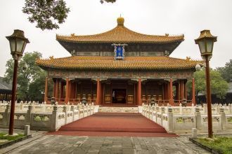 Пекинский храм Конфуция.