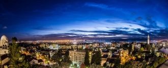 Вид ночного города Беркли.