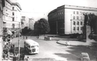 Перекресток ул.Кирова и Ленина. 1950-е.