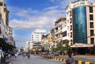 Улицы Пномпеня.