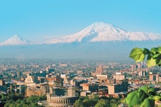 Ереван - розовый город с видом на Арарат
