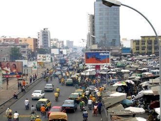 Город Бенин-Сити с высоты.