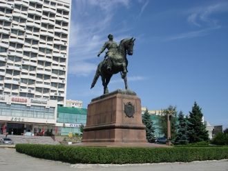 Памятник Котовскому. 