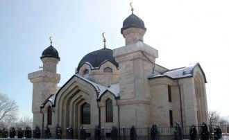 Мечеть на западной окраине города Шали