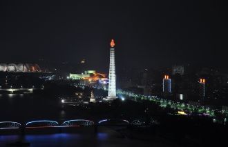 Красоты ночного Пхеньяна.