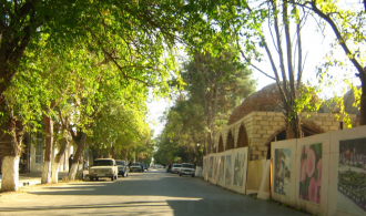 Улицы города Сальян.