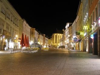 Ночная улица города Филлах.