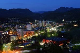 Ночная панорама города Веленье