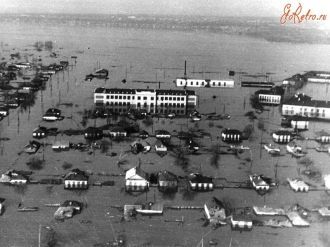 Наводнение в городе Орск. Старое фото.