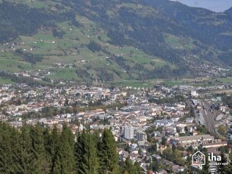 Вид на город Лиенц с высоты.