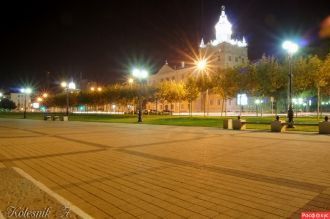 Город Новороссийск ночью.