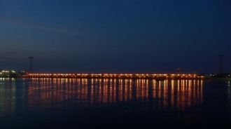 Балаково, Саратовская ГЭС ночью