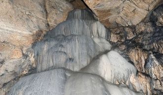 Пещера Лепеница находится в 12 километра