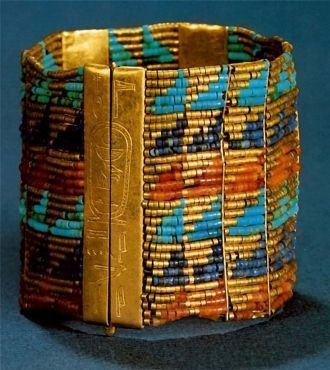 Браслет царицы Аххотеп.Около 1530 до н. 