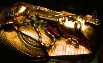 Маска Тутанхамона в Каирском музее.