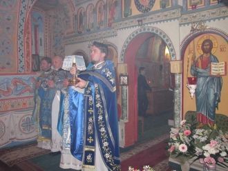 Служба в церкви