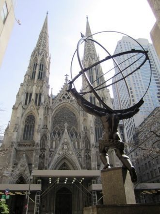 Бронзовая статуя Атланта в стиле арт-дек