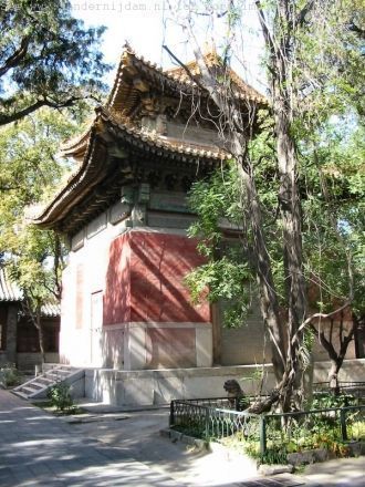 Храм Конфуция – это не только оазис безм