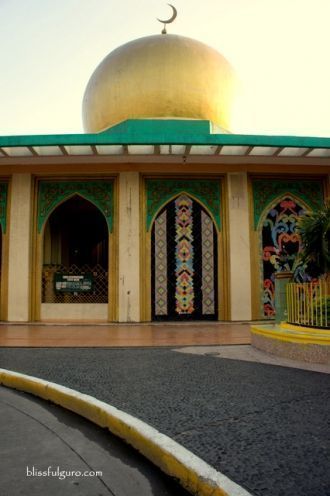 В настоящее время Золотая Мечеть напомин