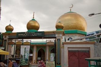 Главный вход в мечеть Масхид аль-Дахаб.