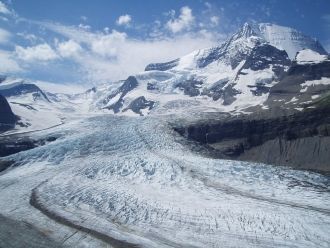 800-метровый ледник на Северном склоне г