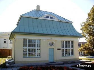 Здание музея Библии имени Эрнеста Глюка.