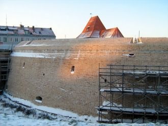 Бастея оборонительной стены Вильнюса зим