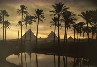 Закат на фоне пирамид Гизы, 1926 год.