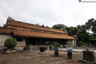 Зал позади храма, Minh Khiem, использова