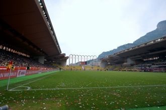 Стадион Луи II является уникальным по св