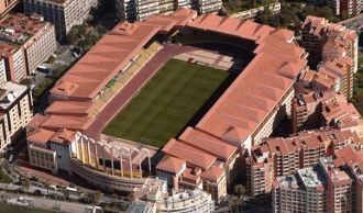 Стадион, построенный в 1980-х годах на м