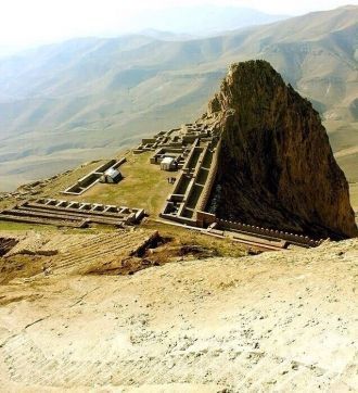 Находится крепость на границе армянских 