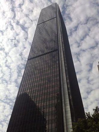 Аон-Центр — построен в Чикаго архитектор