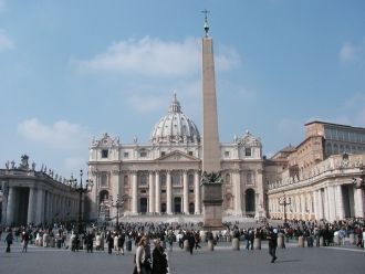 Египетский обелиск в Ватикане является е