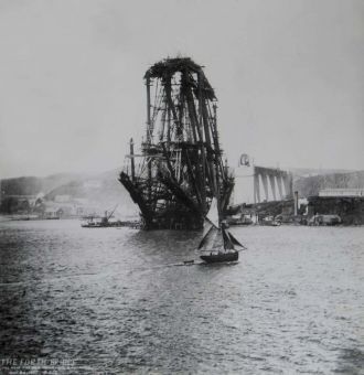 Строительство моста Форт-Бридж.