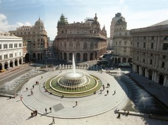 Главная площадь Генуи, названная в честь