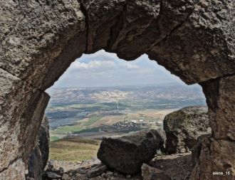 Иорданская долина из бойницы крепости Бе