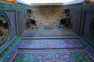 Интерьер мавзолея шейха Сефи ад-Дина.