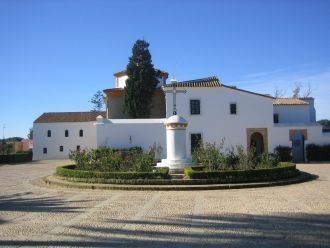 Монастырь де ла Рабида располагается в п