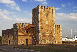 Крепость в Санто-Доминго стоит в самом к