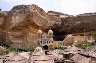 Пещерная церковь заббалинов в Каире. Заб