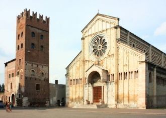 Сан-Дзено Маджоре была построена в 1120 