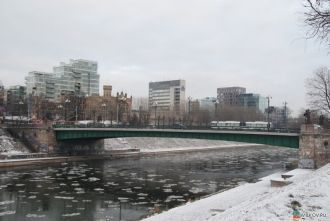 Зеленый мост зимой.