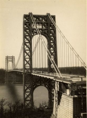 Возведение моста началось еще в 1927 год