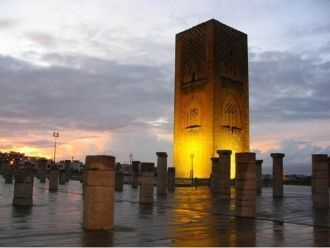 Мечеть Якуба аль-Мансура и башня Хасана 