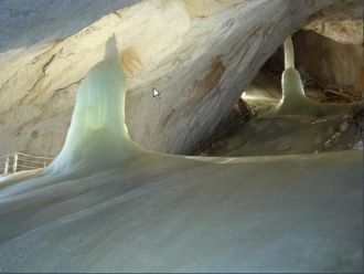 Пещера Айсризенвельт. Наиболее крупные и