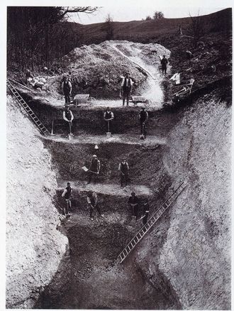 В 1914 году ров раскопали и выяснили, чт