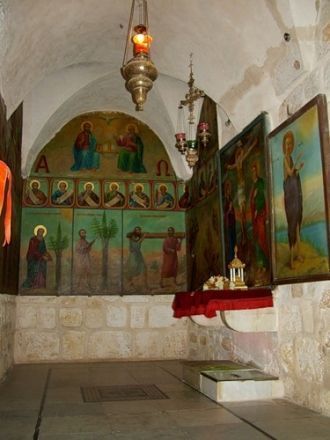 Иконостас в Монастыре Святого Креста. Це